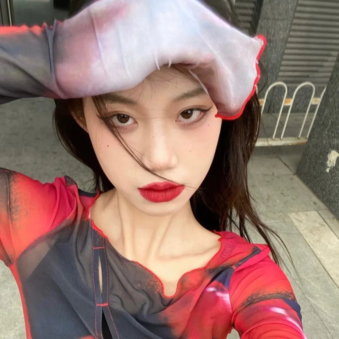 穿书八零我跟冰山男配领证了